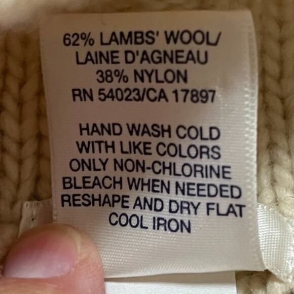 OLD NAVY Full Zip Chunky Cable Knit Lambswool Sweater Jacket in Cream SZ XL - Picture 8 of 10